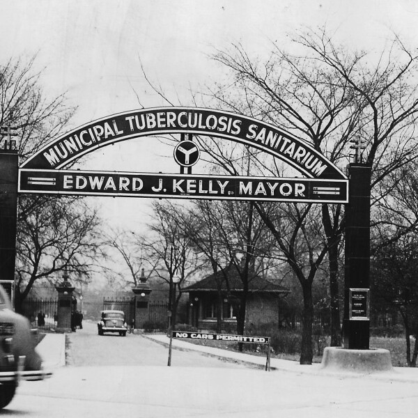 he entrance to the Chicago Municipal Tuberculosis Sanitarium in 1915. Later, it became the site for North Park Nature Preserve.