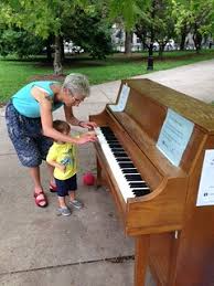 Playing the pianos