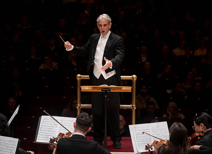 Orchestra Conductiong